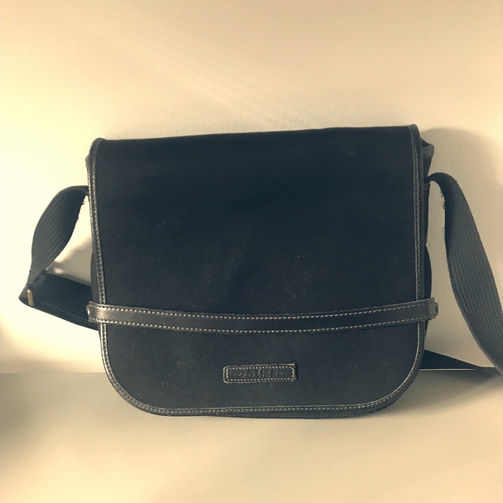 Vintage Dooney & Bourke Cross-Body Saddle Bag